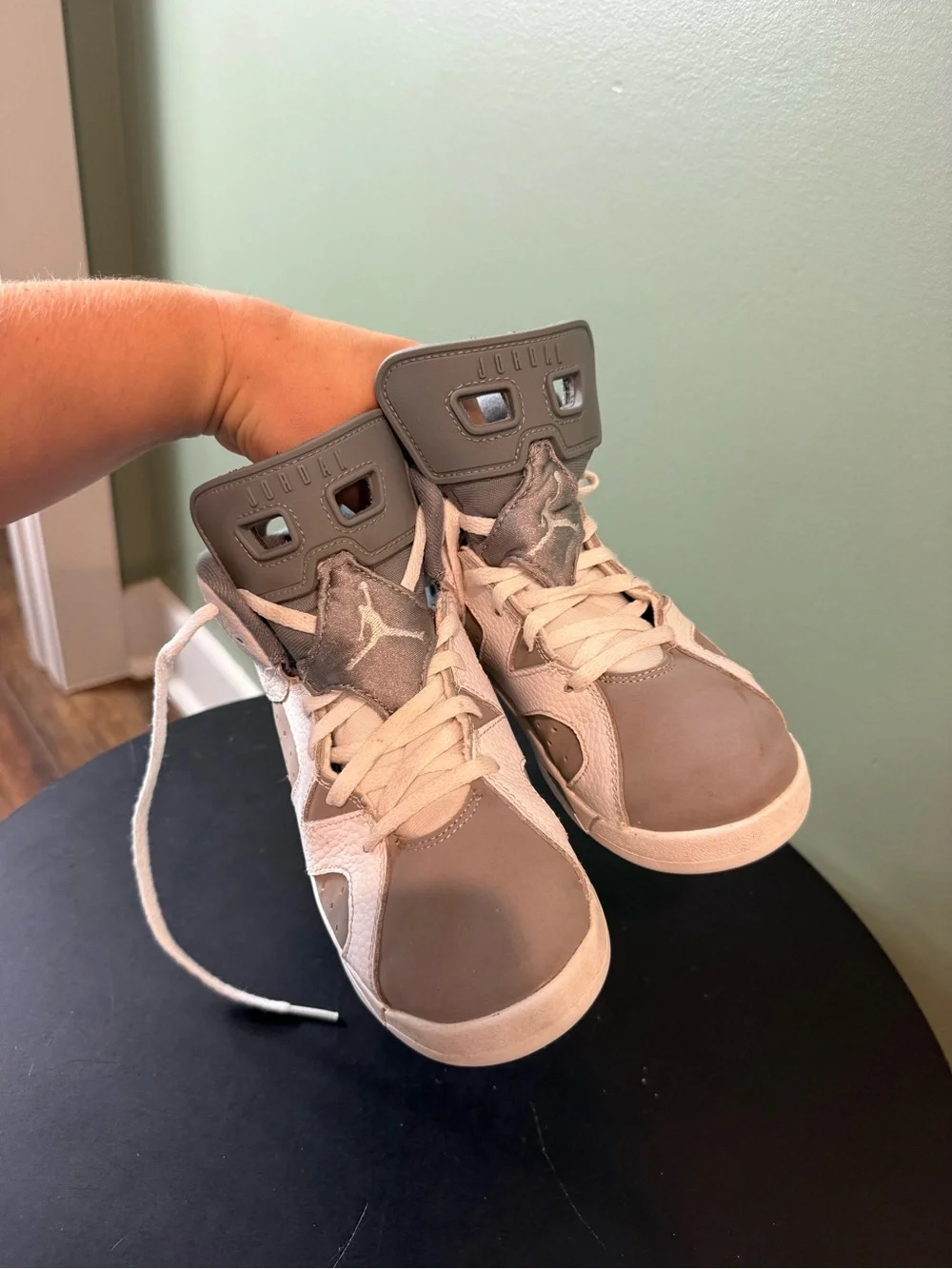 Tyler Jordan 6 retro, gray, and white sides 2,5Y sz